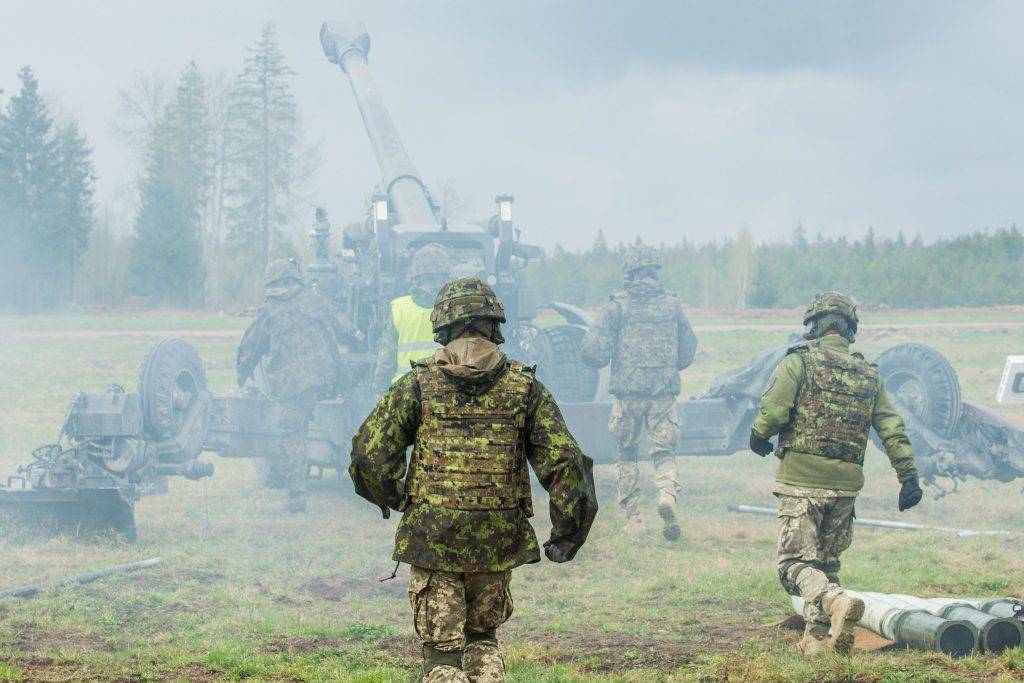 Як українські військовослужбовці проходять вишкіл в Естонії