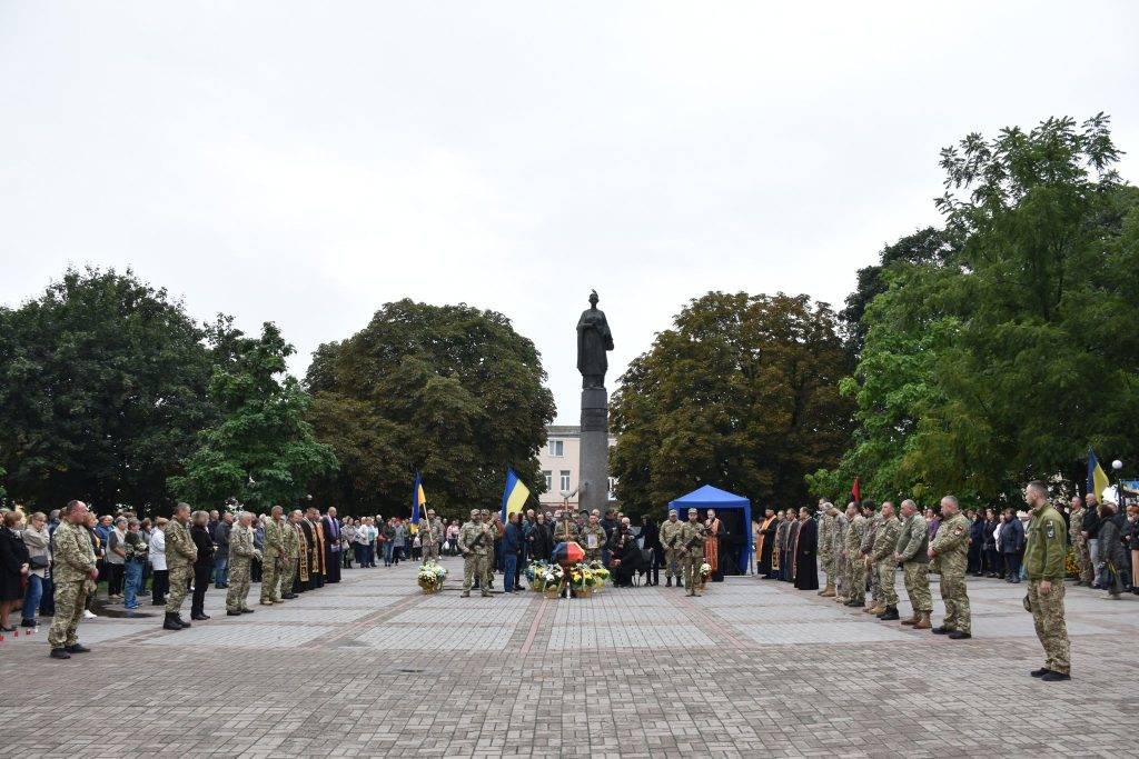 На Рогатинщині попрощалися із загиблим Героєм Василем Мочернюком