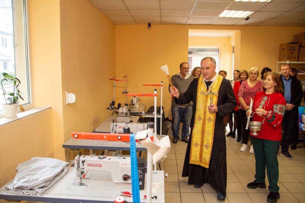 Перше соціальне ательє запрацювало у Франківську,переселенці,малозабезпечені