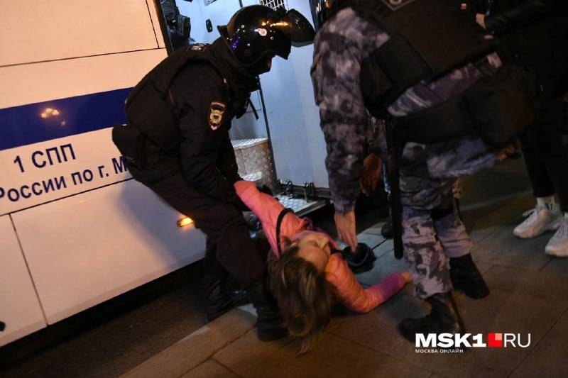 На росії спалахнули протести через мобілізацію (оновлюється)