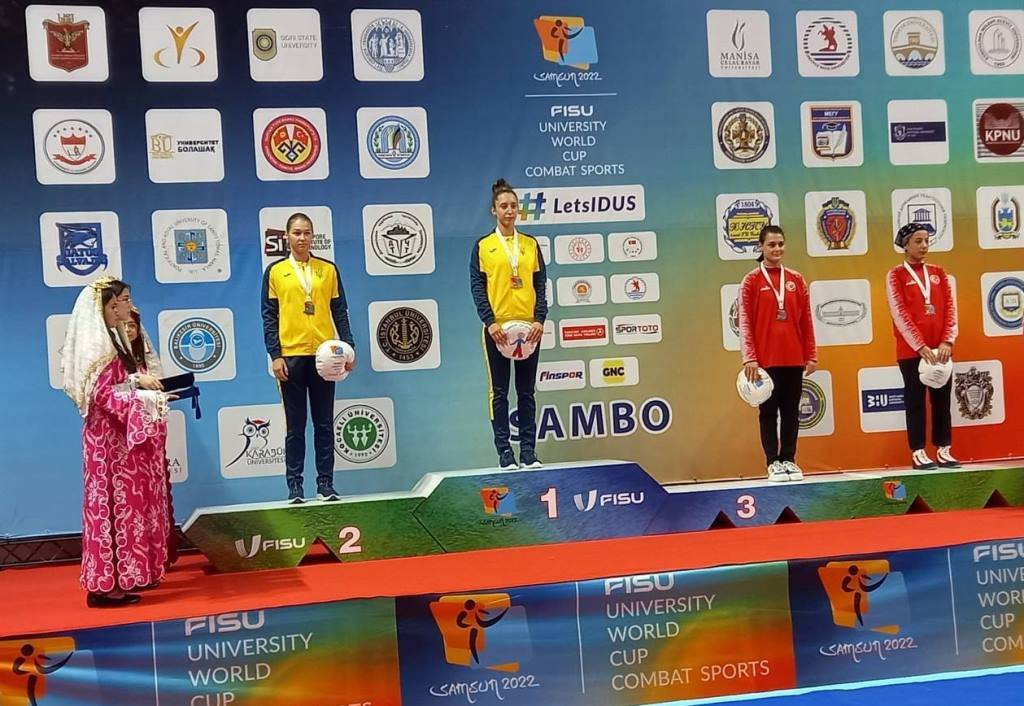Прикарпатська спортсменка стала срібною призеркою Кубку світу з єдиноборств