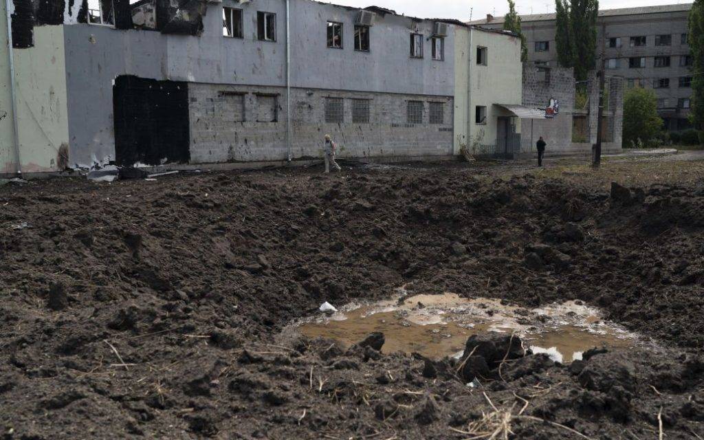 Відомо, де саме Путін купує ракети та артснаряди для бомбардувань України