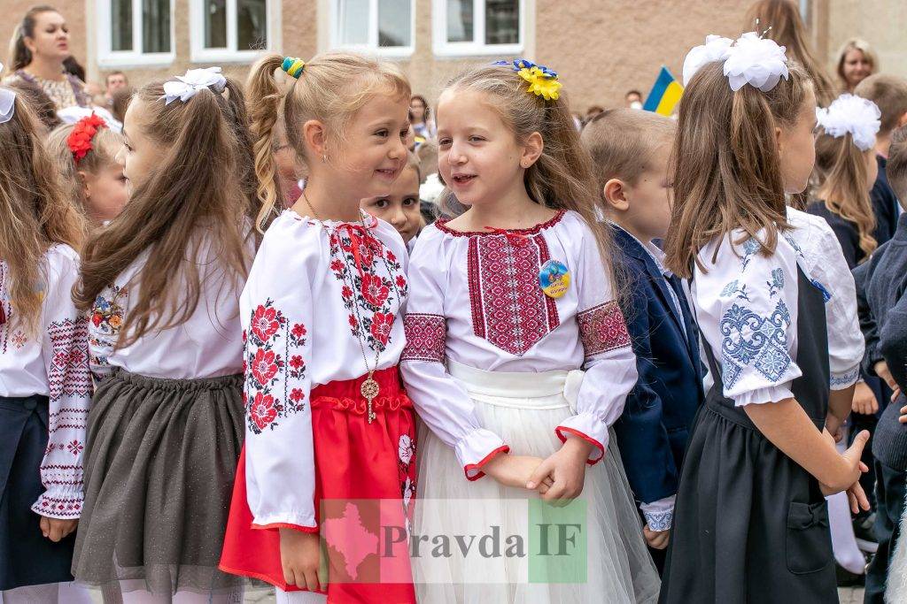 Перший дзвоник у Івано-Франківську,1 вересня в 20 ліцеї Івано-Франківська,франківські школи