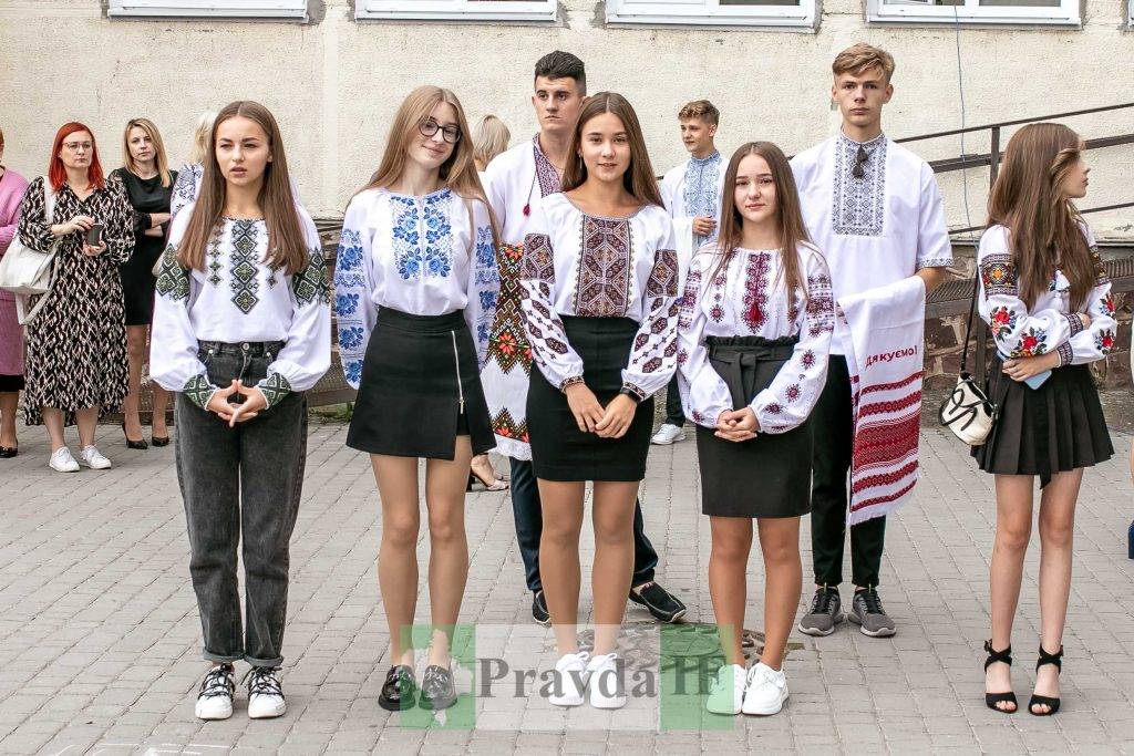 Перший дзвоник у Івано-Франківську,1 вересня в 20 ліцеї Івано-Франківська,франківські школи