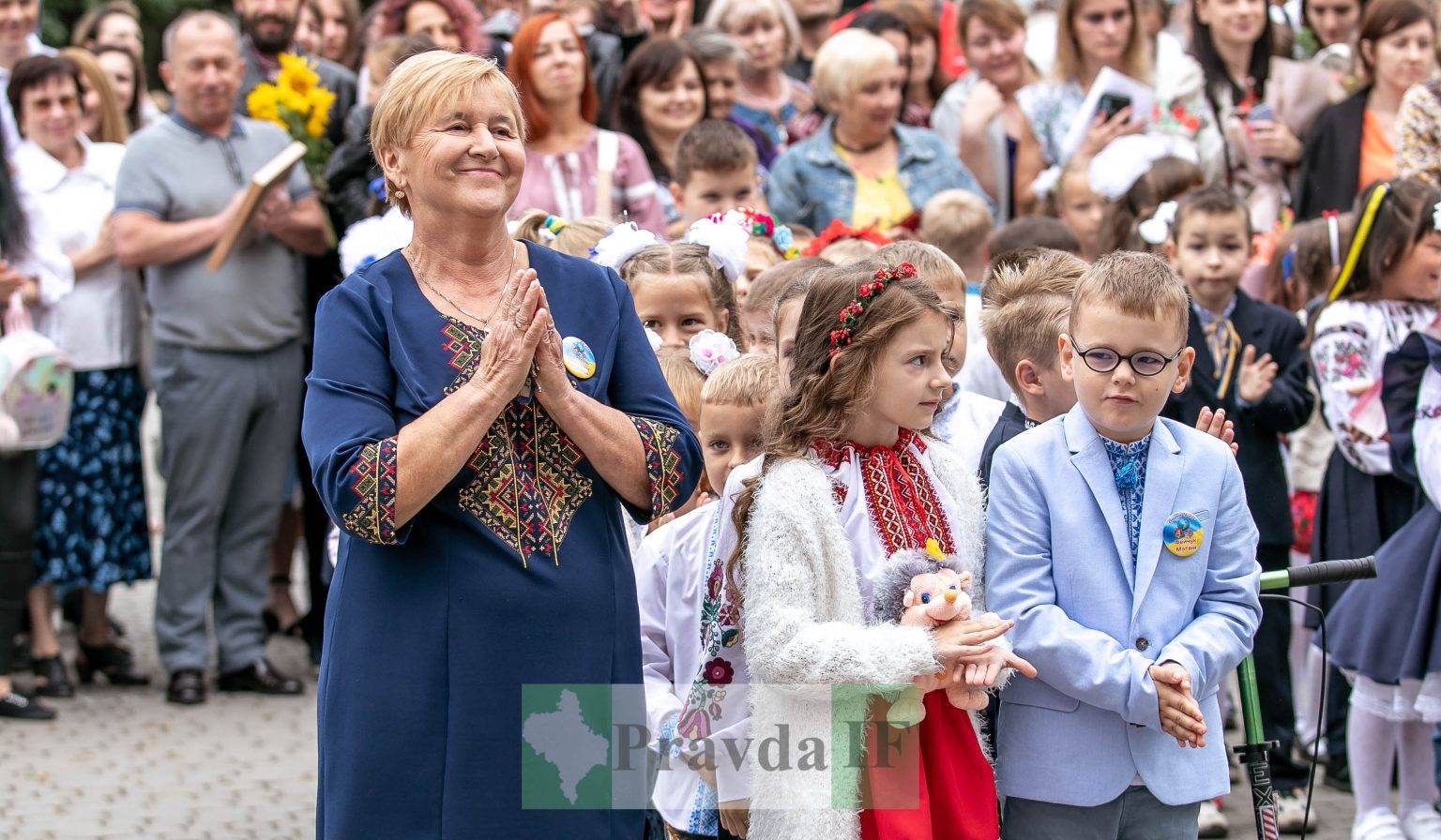 Перший дзвоник у Івано-Франківську,1 вересня в 20 ліцеї Івано-Франківська,франківські школи