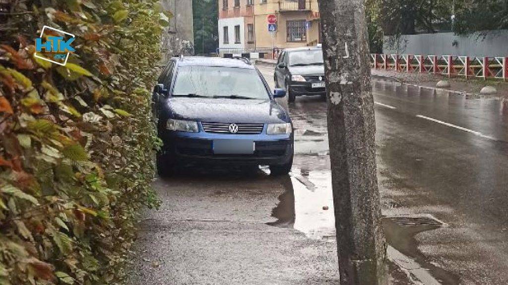 У Коломиї,евакуатор забрав автомобіль-порушник,штраф за паркування