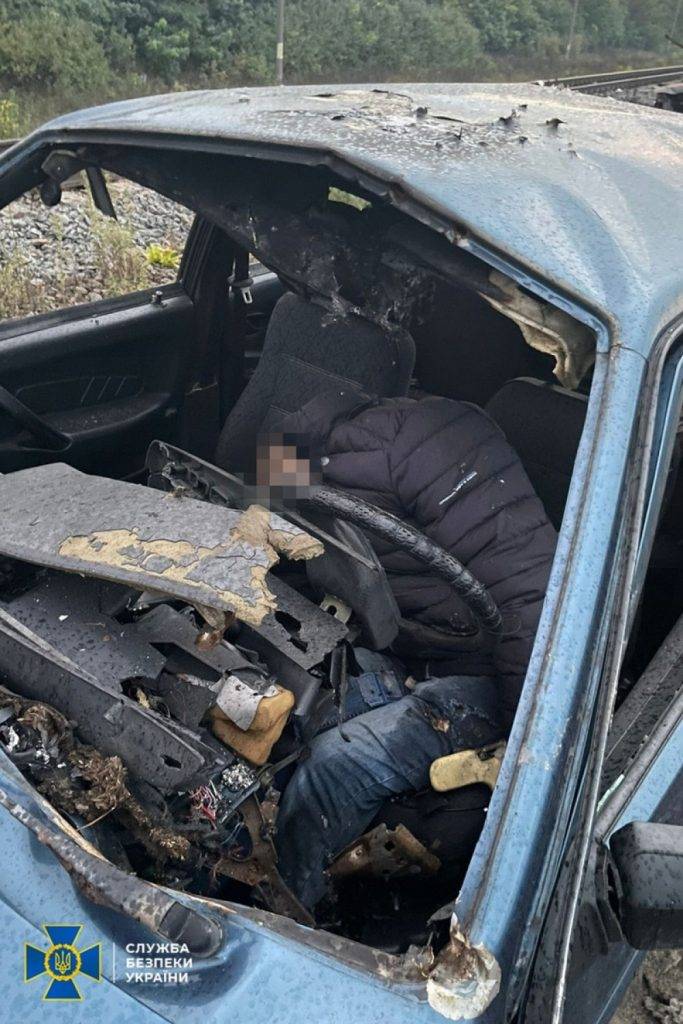 Рашисти обстріляли автоколону під Куп'янськом: 24 загиблих, серед них вагітна та 13 дітей