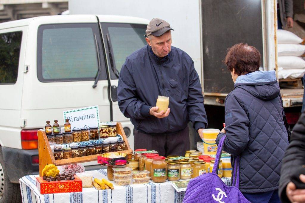 У Франківську пройшов ярмарок сільськогосподарської продукції та крафтових виробників