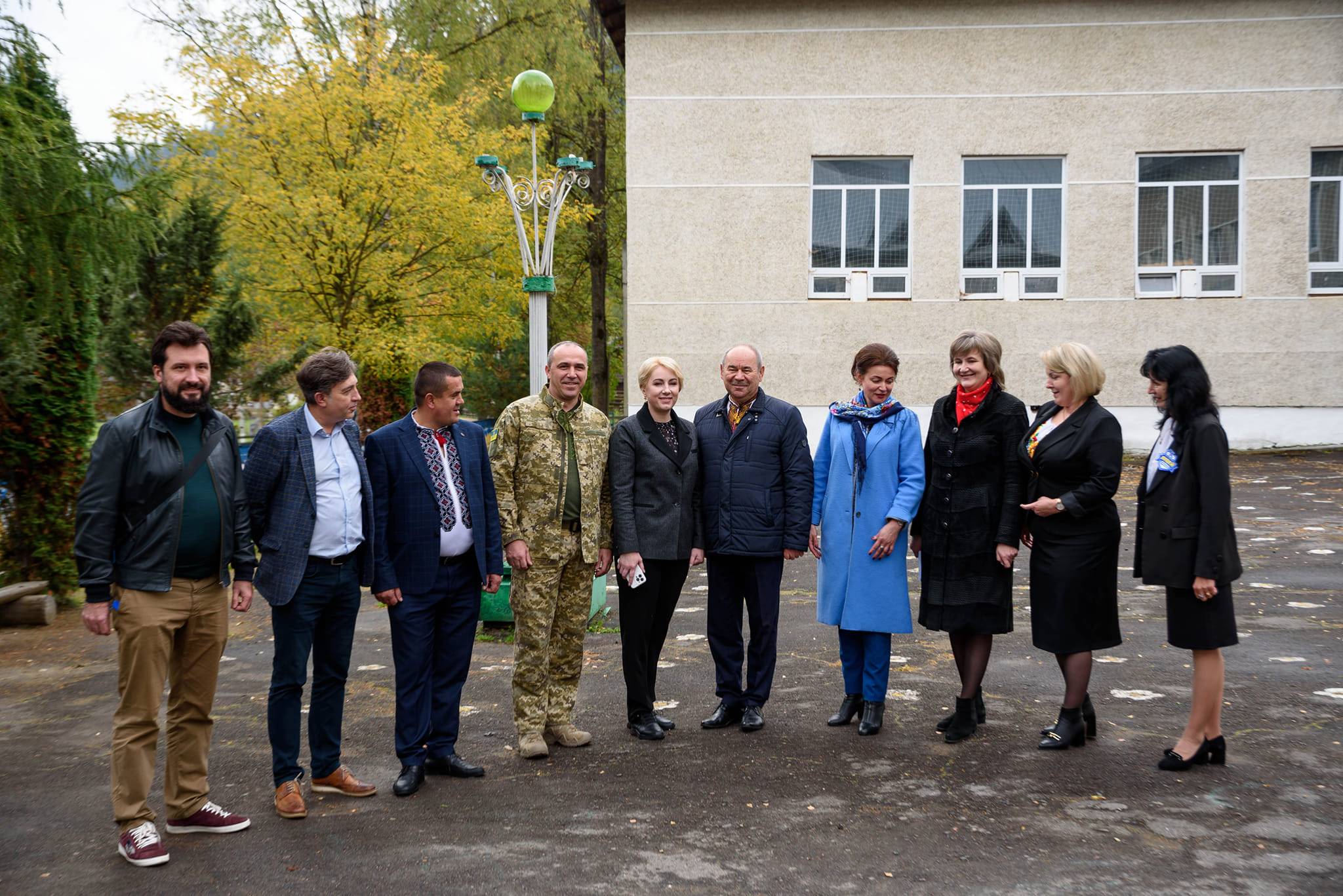 На Прикарпаття приїхали міністри освіти шістьох держав приїхали ФОТО