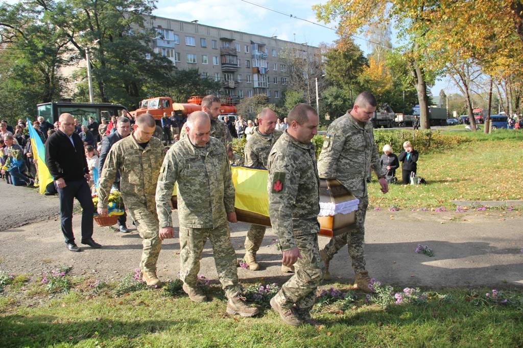 У Болехові попрощалися з Героєм, який загинув на Донеччині