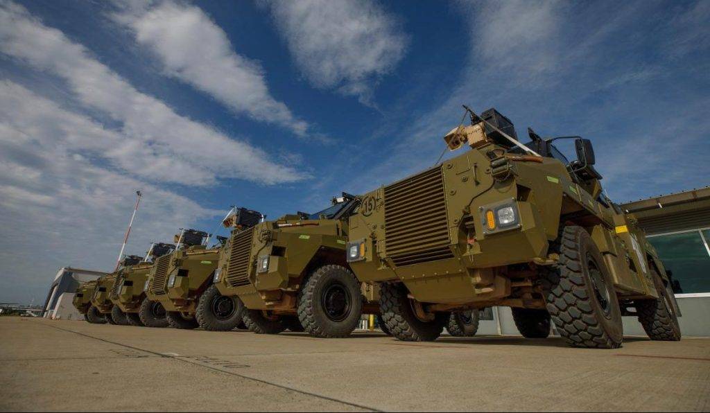 Австралія передасть Україні бронетранспортери Bushmaster