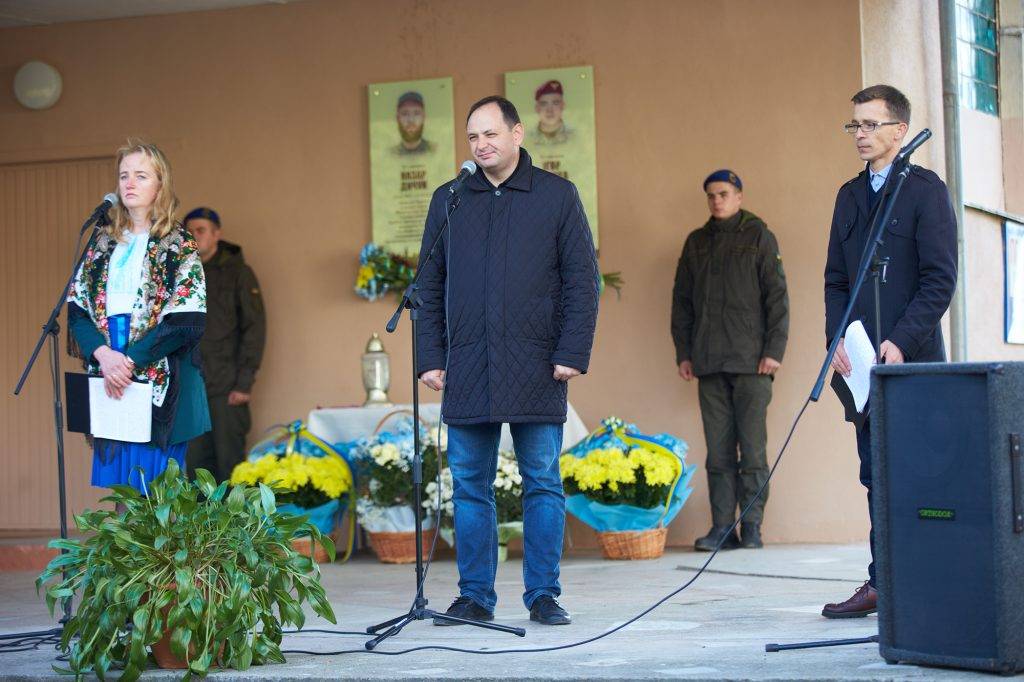 Дві меморіальні дошки загиблим у московсько-українській війні відкрили у Франківську