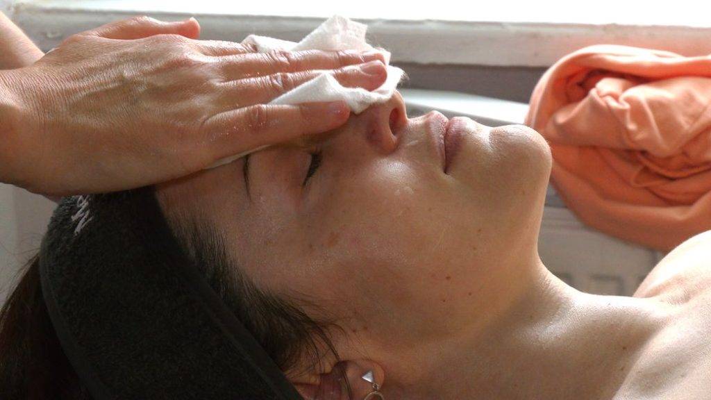 У Франківську для переселенок облаштували косметологічний коворкінг