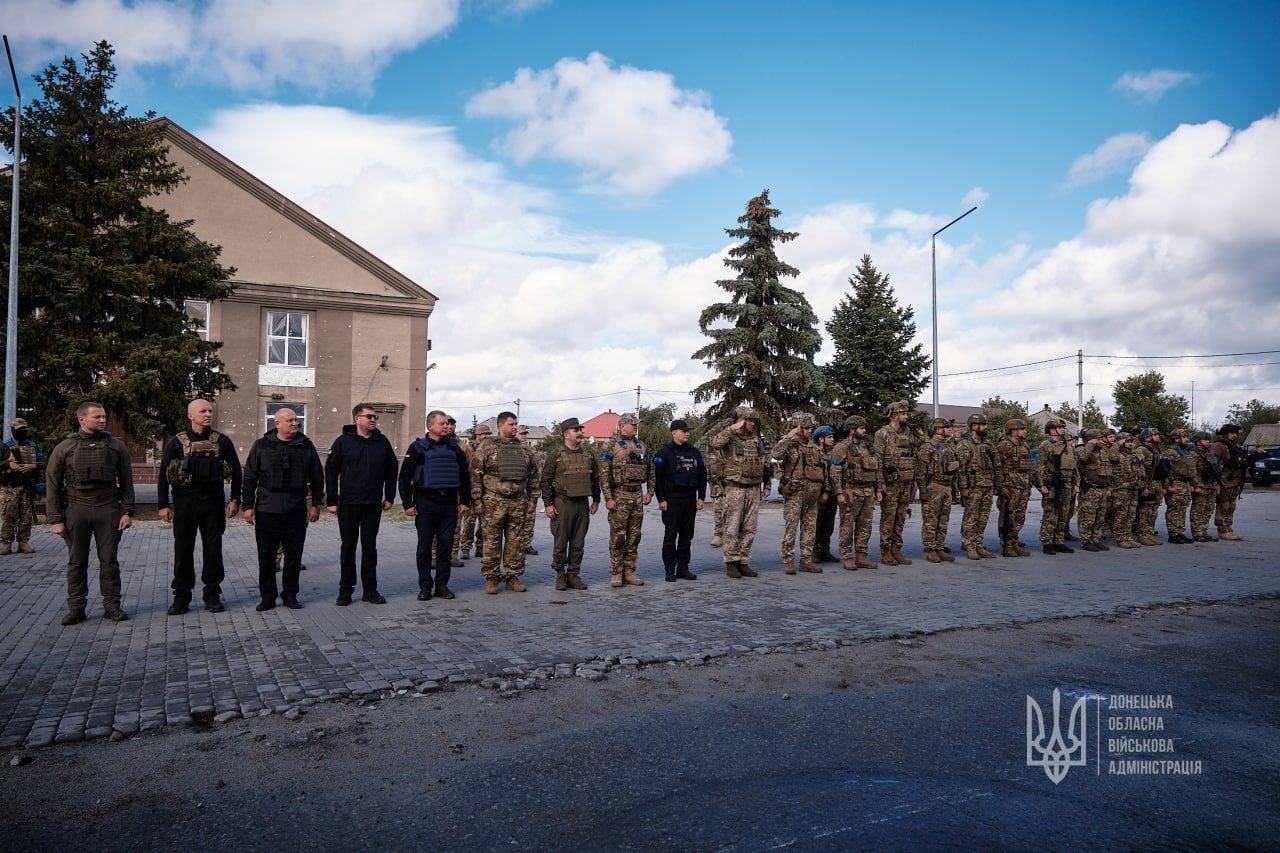 ЗСУ офіційно підняли український прапор над визволеним Лиманом,війна в україні,зсу