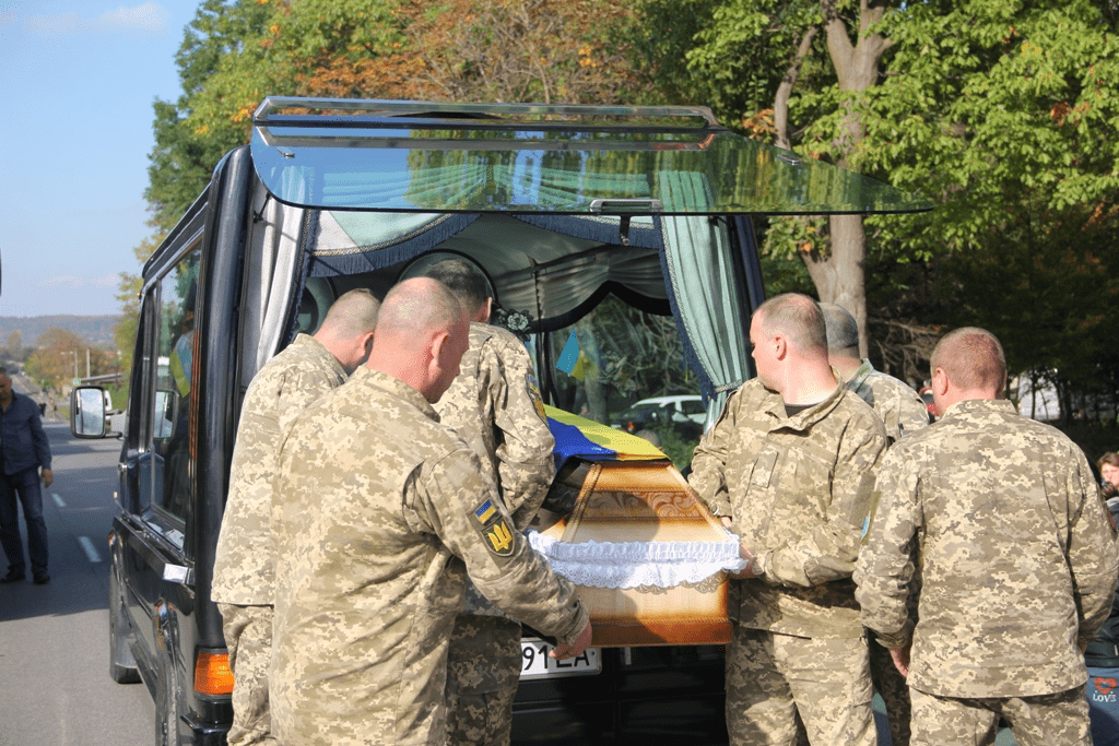 У Болехові попрощалися з Героєм, який загинув на Донеччині