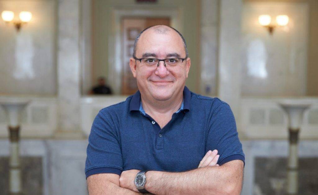 Допис франківського активістка "Хіміка" про скандальне виділення землі донці нардепа Фріса протримався у Фейсбук усього кілька хвилин