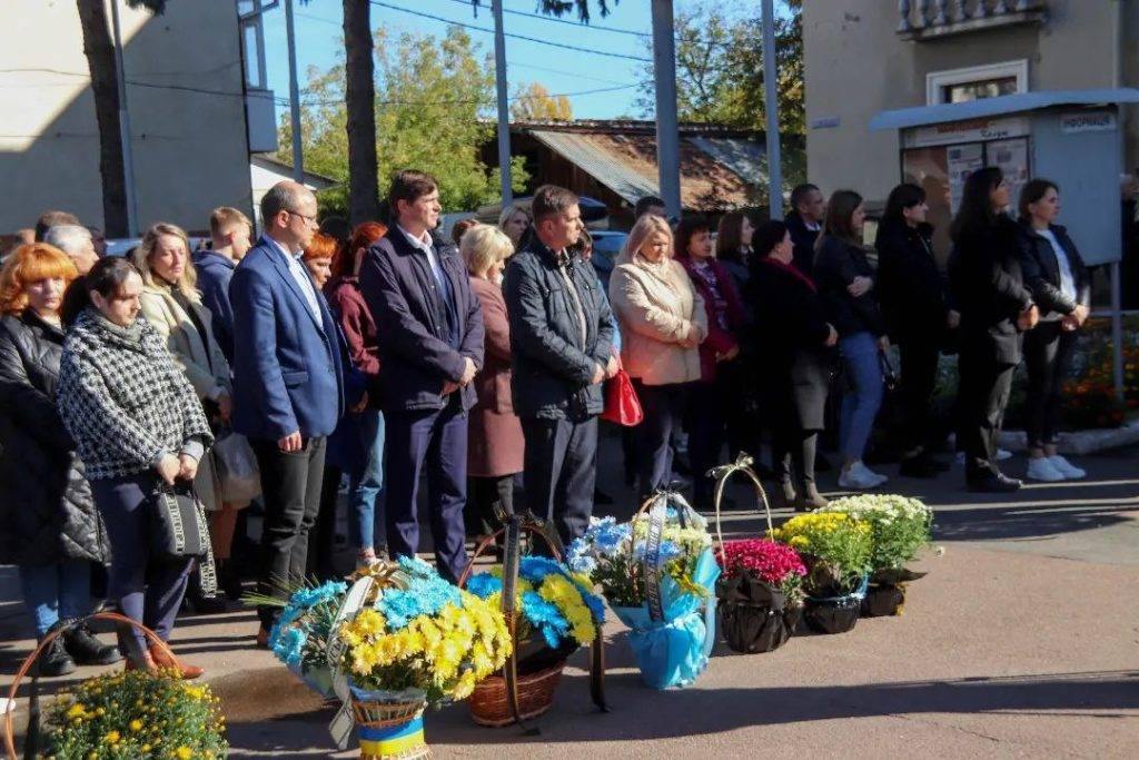 В Калуші провели в останню путь загиблого на війні захисника Юрія Ковальчука