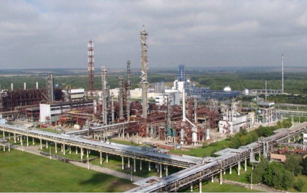 Майно ТОВ "Карпатнафтохім" передано у розпорядження держави