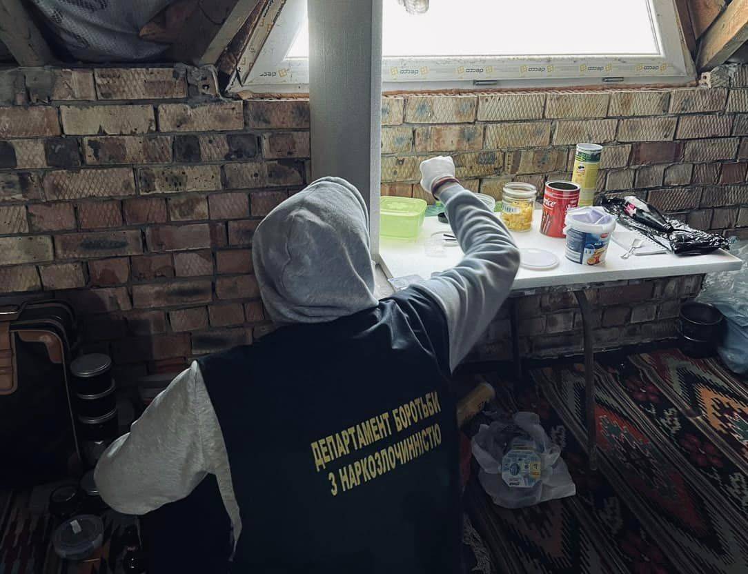 Правоохоронці Франківщини активно борються із наркозлочинами в області,наркотики,поліція