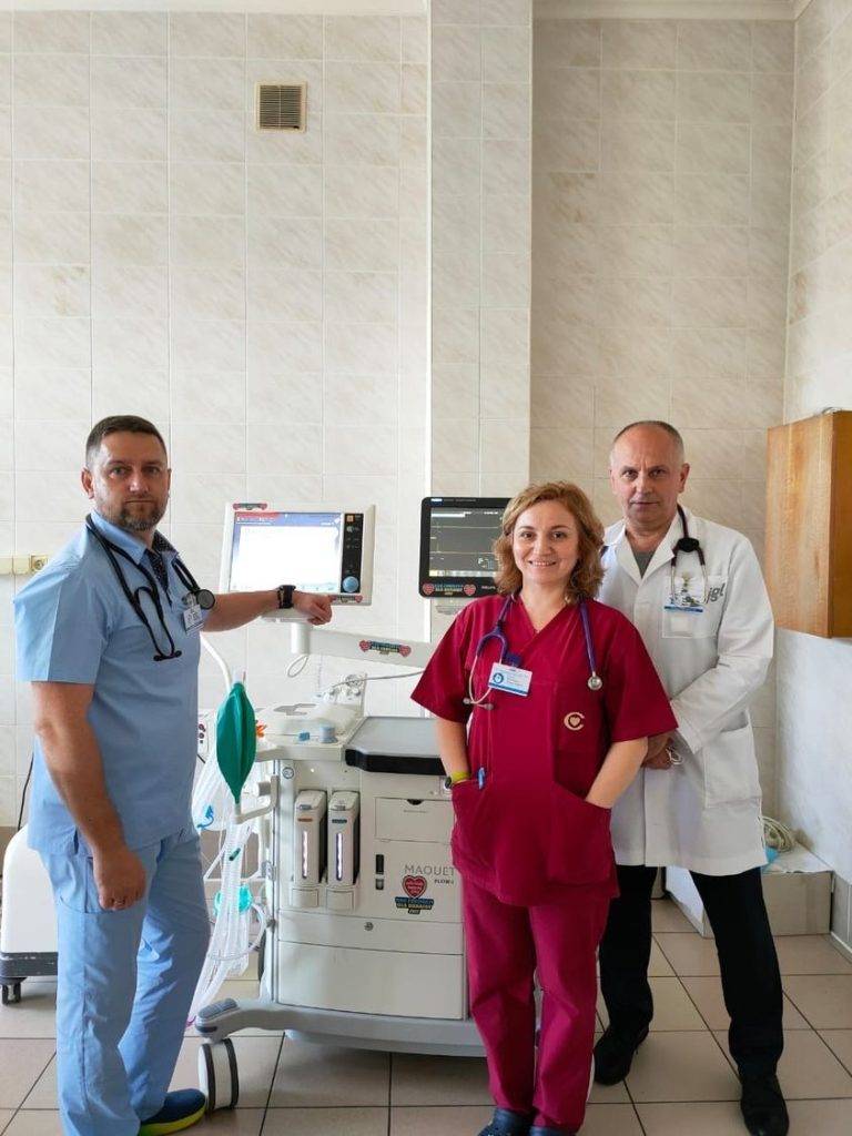 Франківська обласна дитяча лікарня отримала унікальну наркозно-дихальну станцію