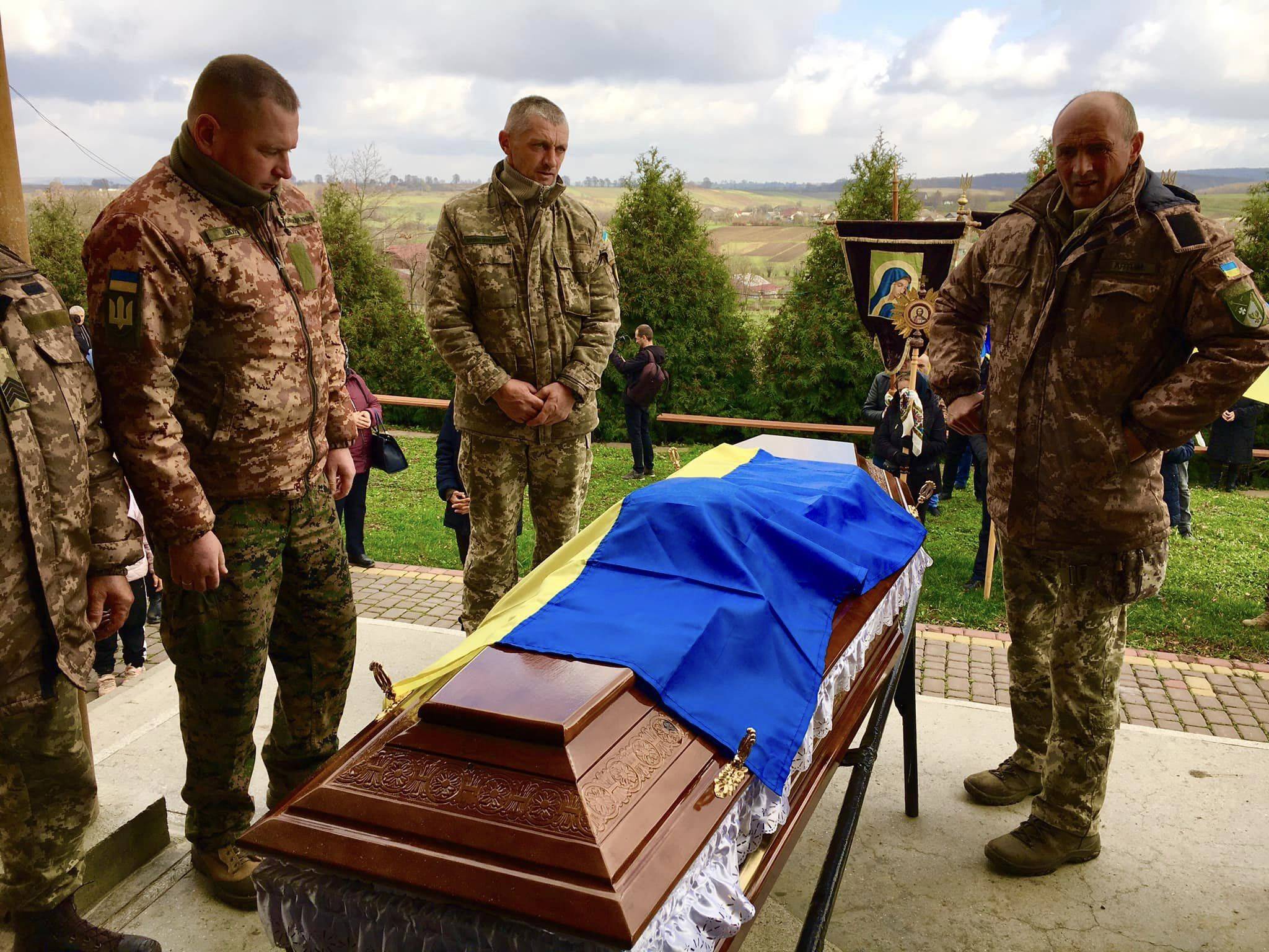 На Франківщині провели в останню путь захисника Михайла Дікаєва,загинув на війні,Михайло Дікаєв
