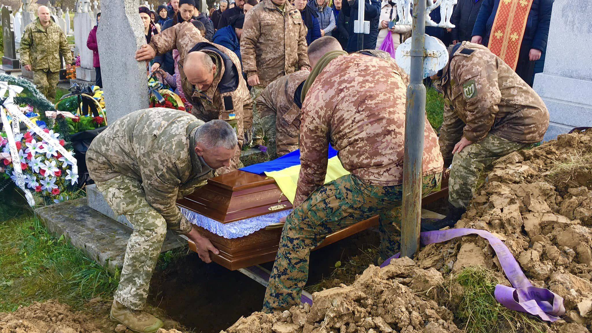 На Франківщині провели в останню путь захисника Михайла Дікаєва,загинув на війні,Михайло Дікаєв