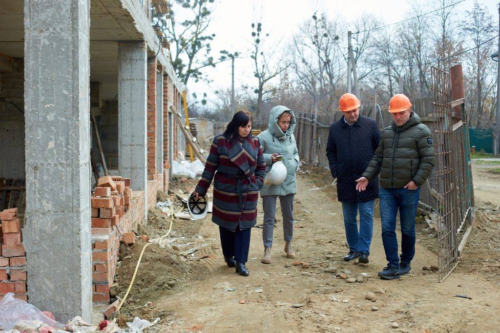 У Франківську триває будівництво комунального дитячого садочка