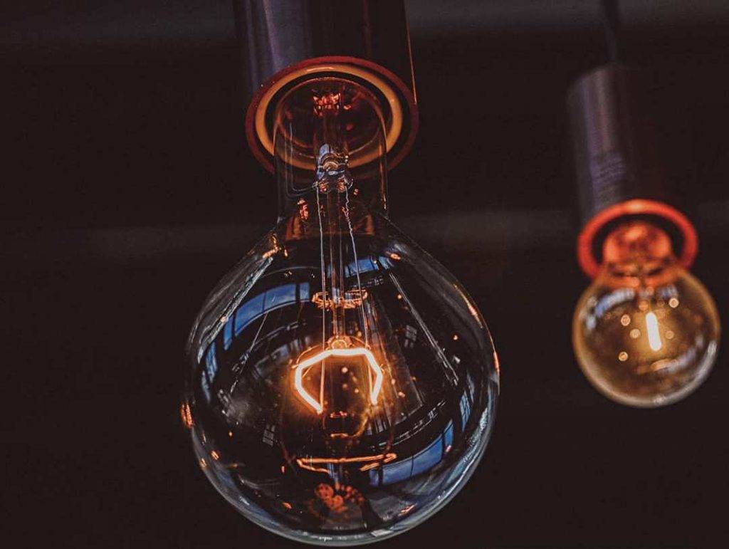 “Прикарпаттяобленерго” оприлюднило графіки погодинних вимкнень світла на 24 листопада