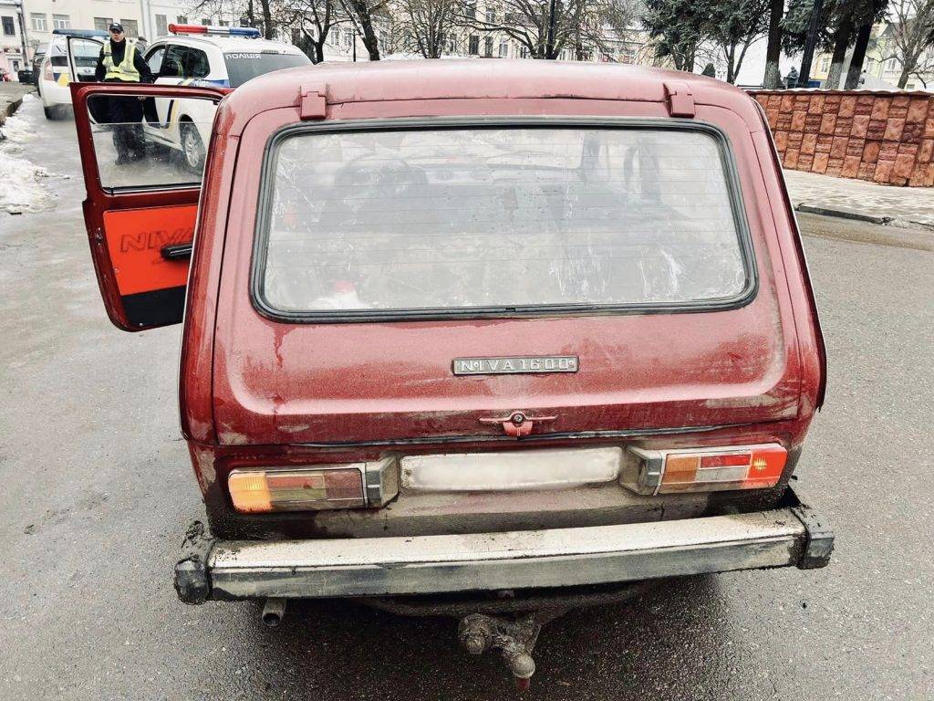 У Рогатині велосипедист потрапив під колеса ВАЗу