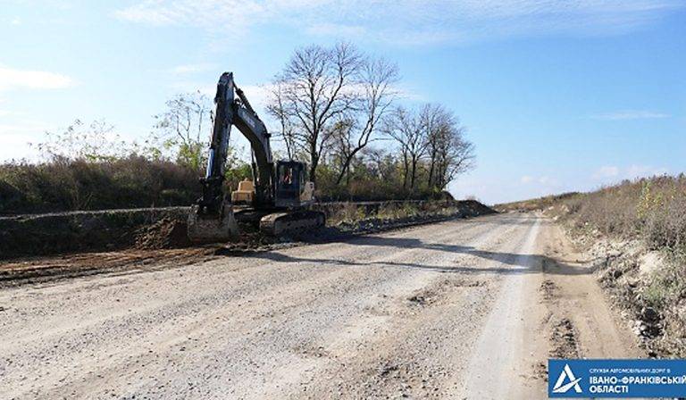 На Рогатинщині відновлять реконструкцію дороги М-30