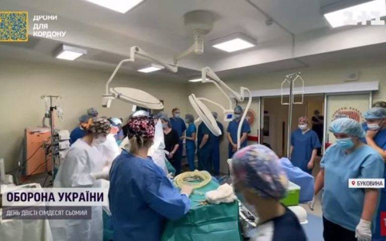 У Львові медики провели небачену кількість одночасних рятівних операцій