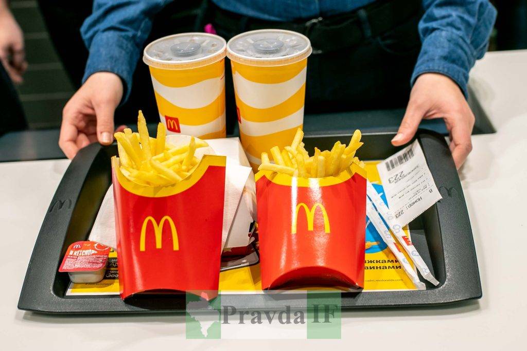 Перший день роботи McDonald’s у Франківську. ФОТОРЕПОРТАЖ