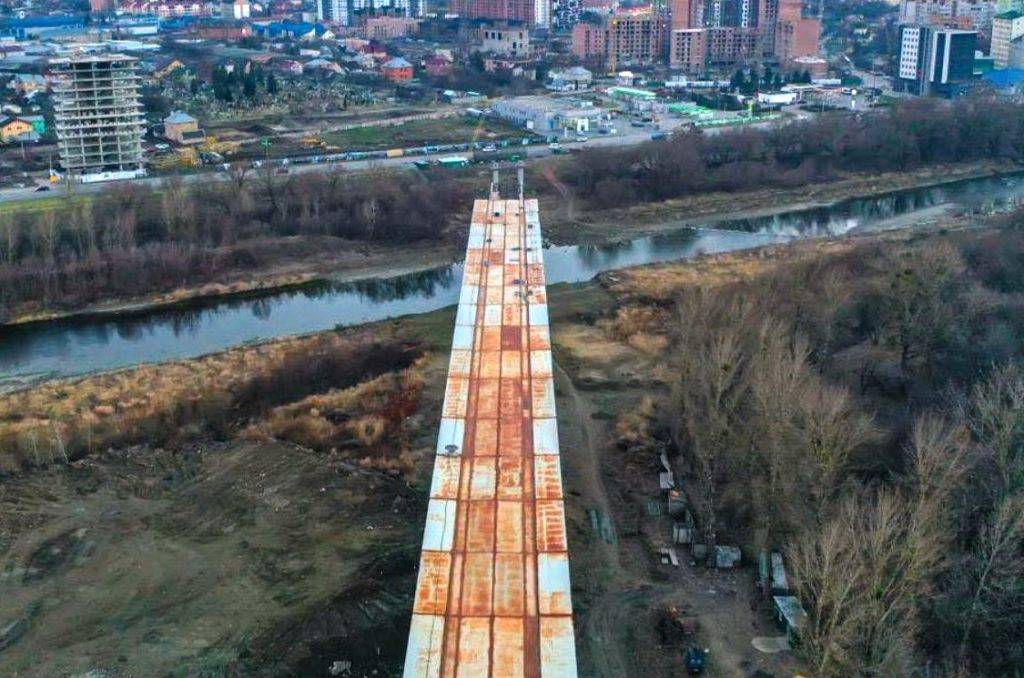 У Франківську відновили будівництво нового пасічнянського моста