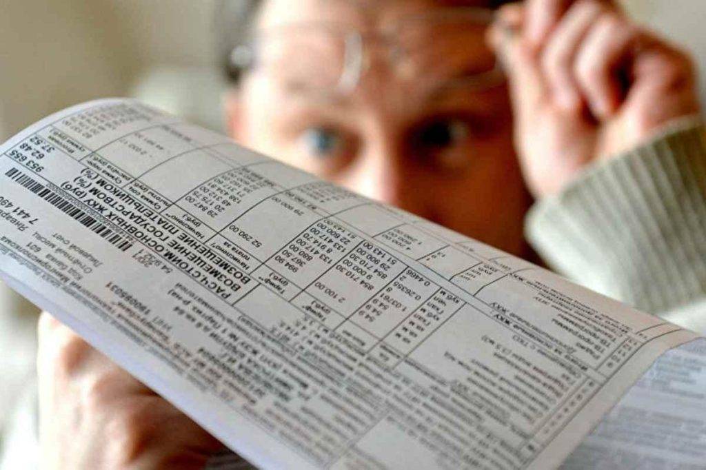 Чи зміняться тарифи на тепло й гарячу воду: Шмигаль обнадіяв заявою