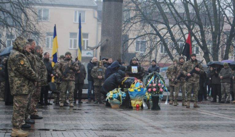 В Рогатині попрощалися із полеглим героєм Андрієм Герулою