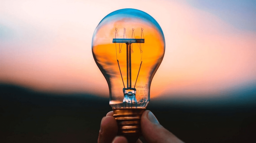 На Івано-Франківщині знову ввели графіки погодинних вимкнень світла