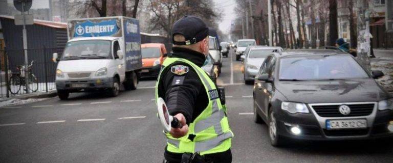 У Франківську забезпечать регулювальниками найбільш жваві перехрестя