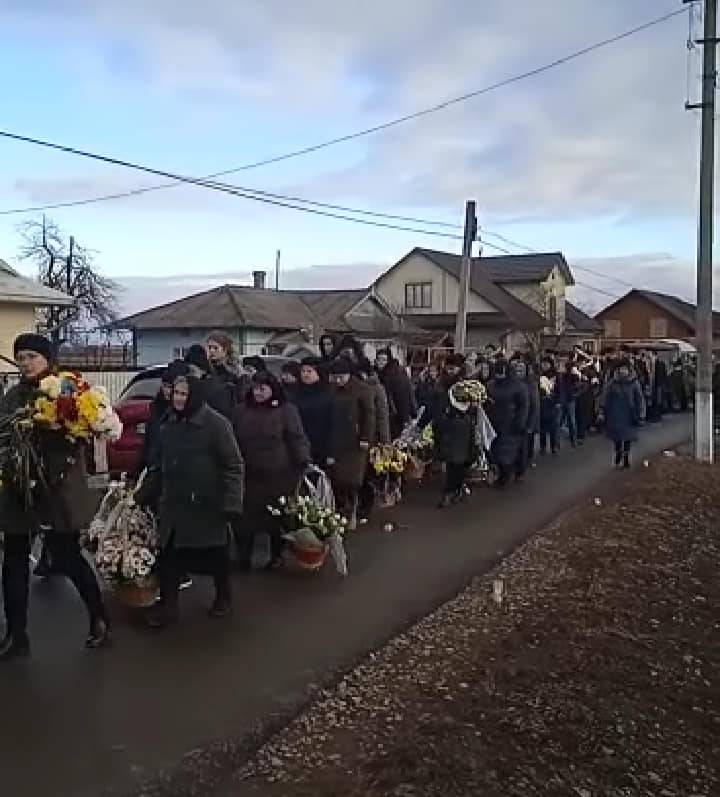 На Франківщині провели в останню путь загиблого воїна Василя Грикуляка,прикарпатець загинув на війні,війна в україні