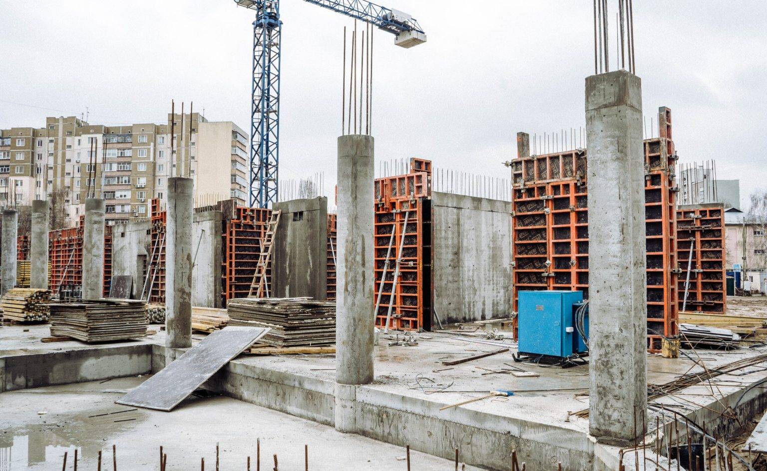 Депутати Франківської райради закликали Президента ветувати скандальний містобудівний закон