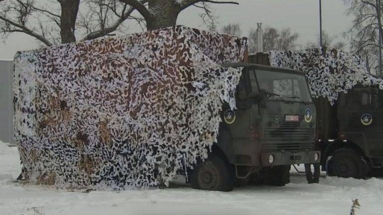 Естонія відправляє для українських військових мобільну сауну і пральню