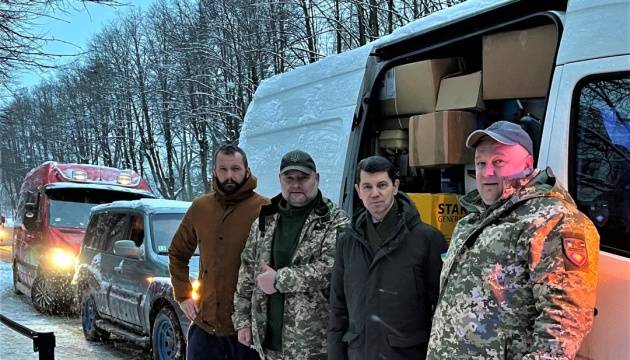 З Латвії відправили гумконвой в Івано-Франківську область