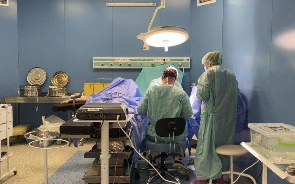 Львівські лікарі прооперували жінку із загадковою хворобою-мутантом