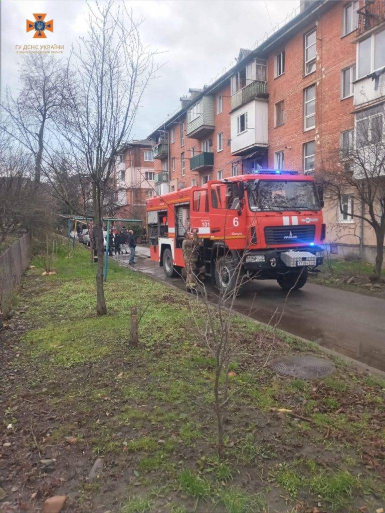 У Калуші у власній квартирі згоріла літня жінка