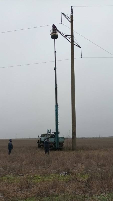 Як прикарпатські енергетики два тижні відновлювали мережі на Миколаївщині