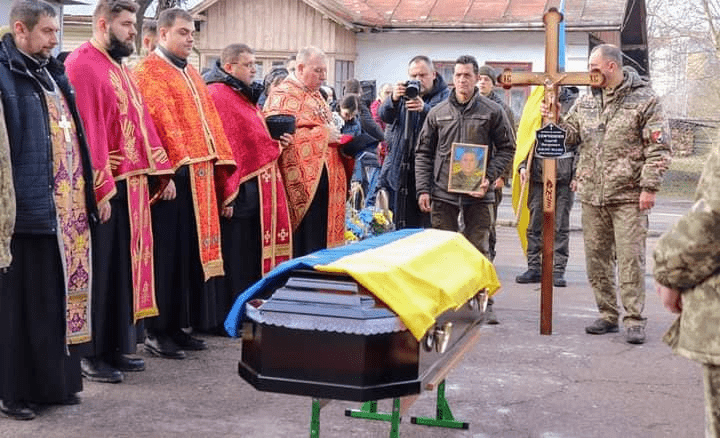 У Калуші попрощалися з Героєм Сергієм Семчишиним