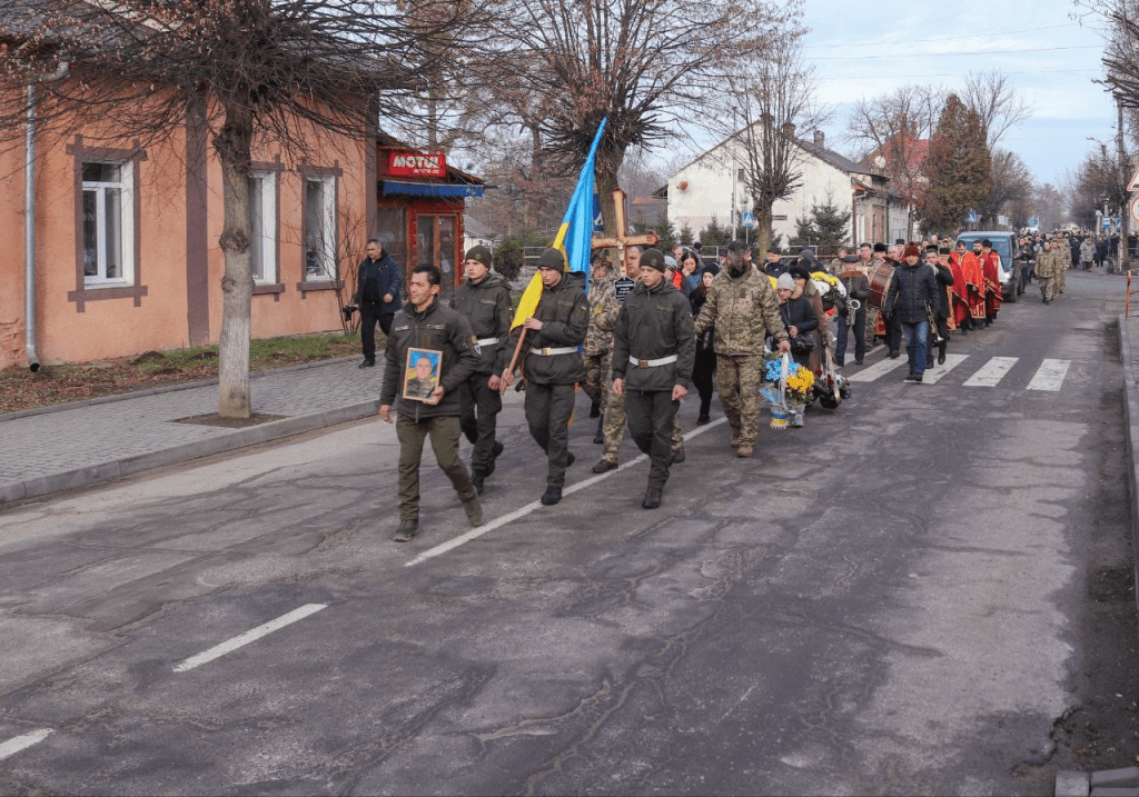 У Калуші попрощалися з Героєм Сергієм Семчишиним