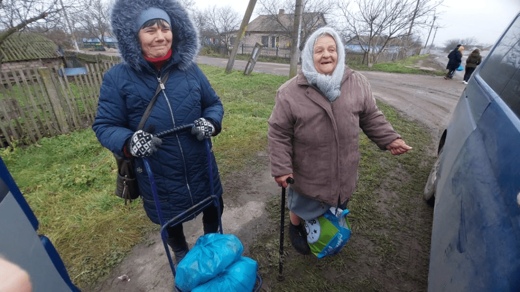 Волонтери з Івано-Франківська відвезли гуманітарний вантаж на Херсонщину