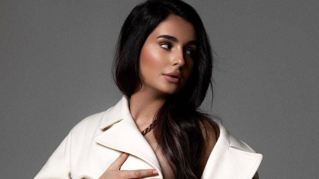 Популярна українська співачка влаштувала відверту фотосесію у нижній білизні