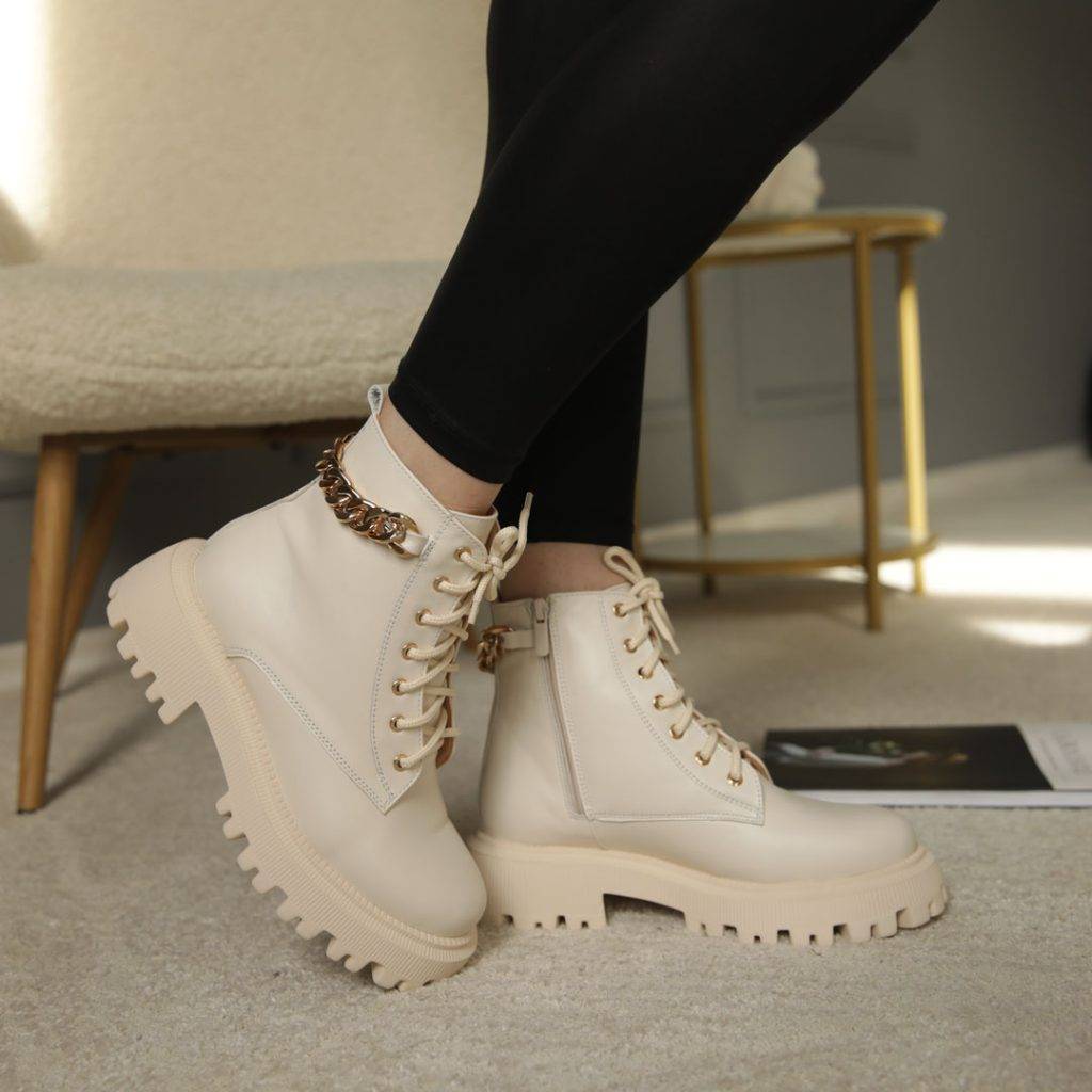 Как ухаживать за обувью зимой: 15 лайфхаков