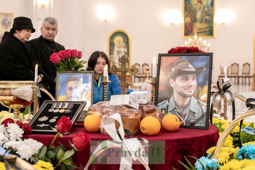 Прощання з Назарієм Лугарєвим,Прощальна Служба Божа за Назарієм Лугарєвим,прощання з Назаром Лугарєвом у Франківську